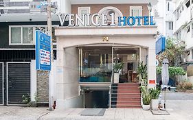 Venice 1 Hotel